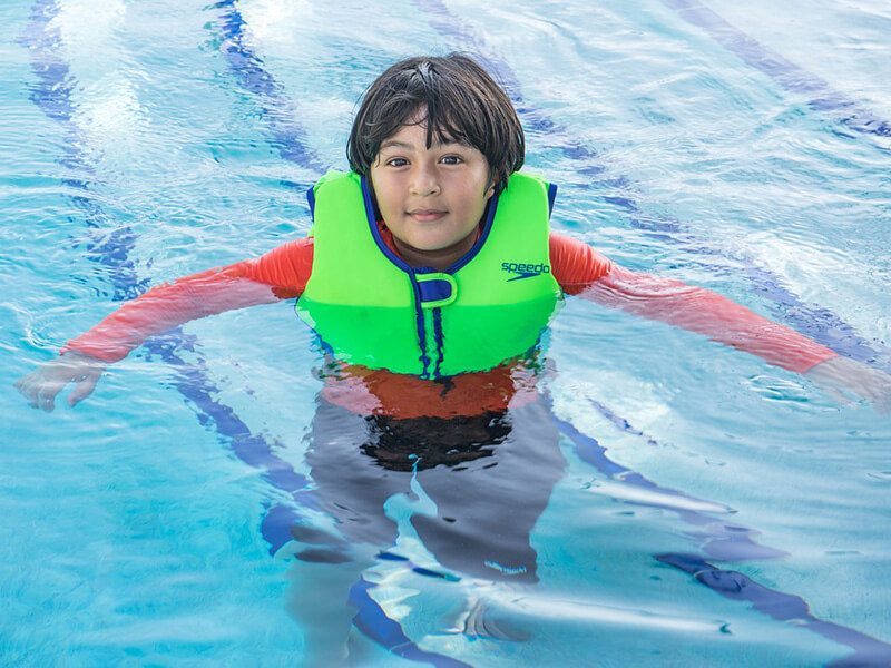 Gilets, ceintures et planche d'éveil aquatique